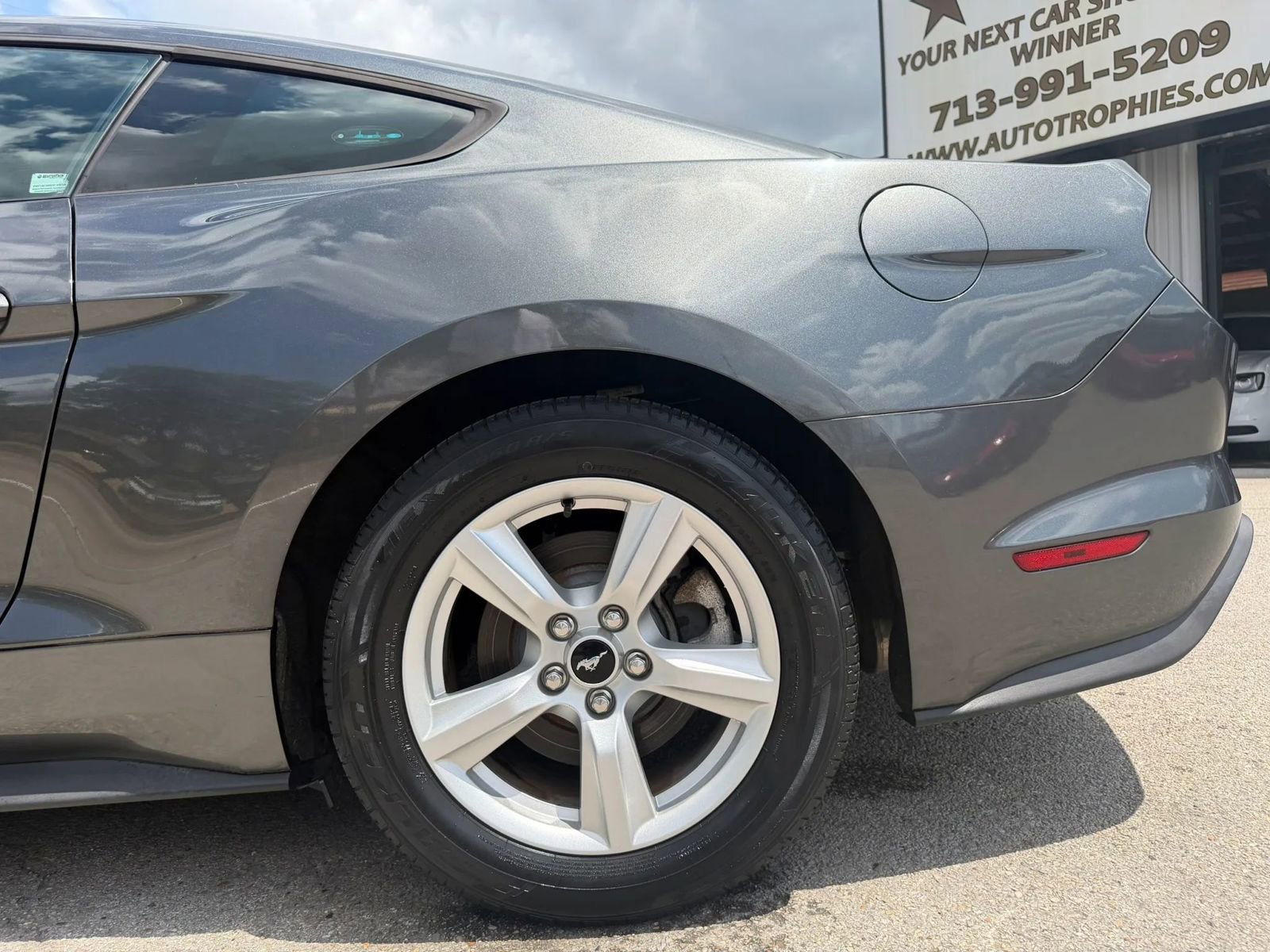 Used 2019 Ford Mustang Coupe image 26