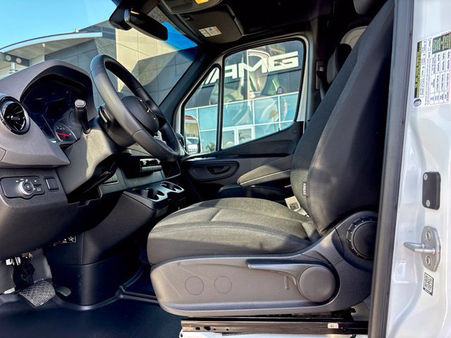 Used 2026 Mercedes-Benz Sprinter 2500 image 14