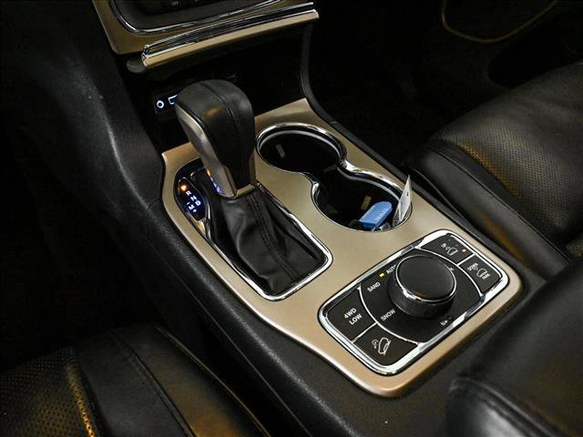 Used 2016 Jeep Grand Cherokee Summit w/ Platinum Series Group AWD/4WD image 12