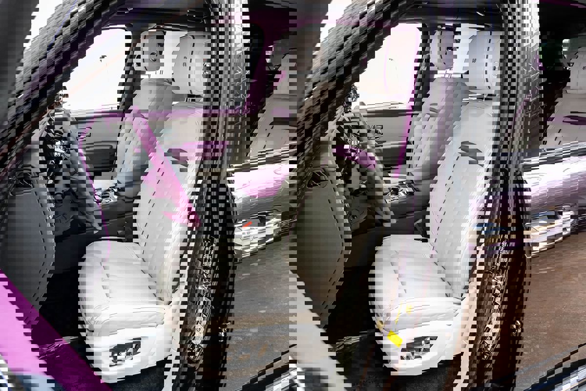 Used 2023 Rolls-Royce Cullinan Black Badge w/ Dark Exterior Package image 26