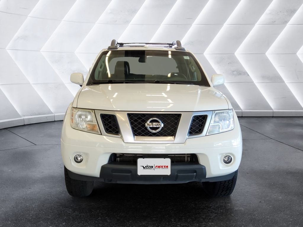 Used 2016 Nissan Frontier PRO-4X w/ Pro-4x Luxury Package AWD/4WD image 2