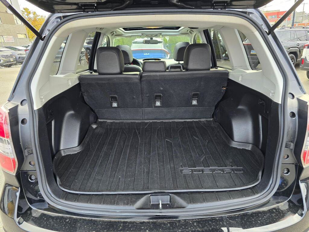 Used 2014 Subaru Forester 2.5i Premium w/ All-Weather Package AWD/4WD image 16
