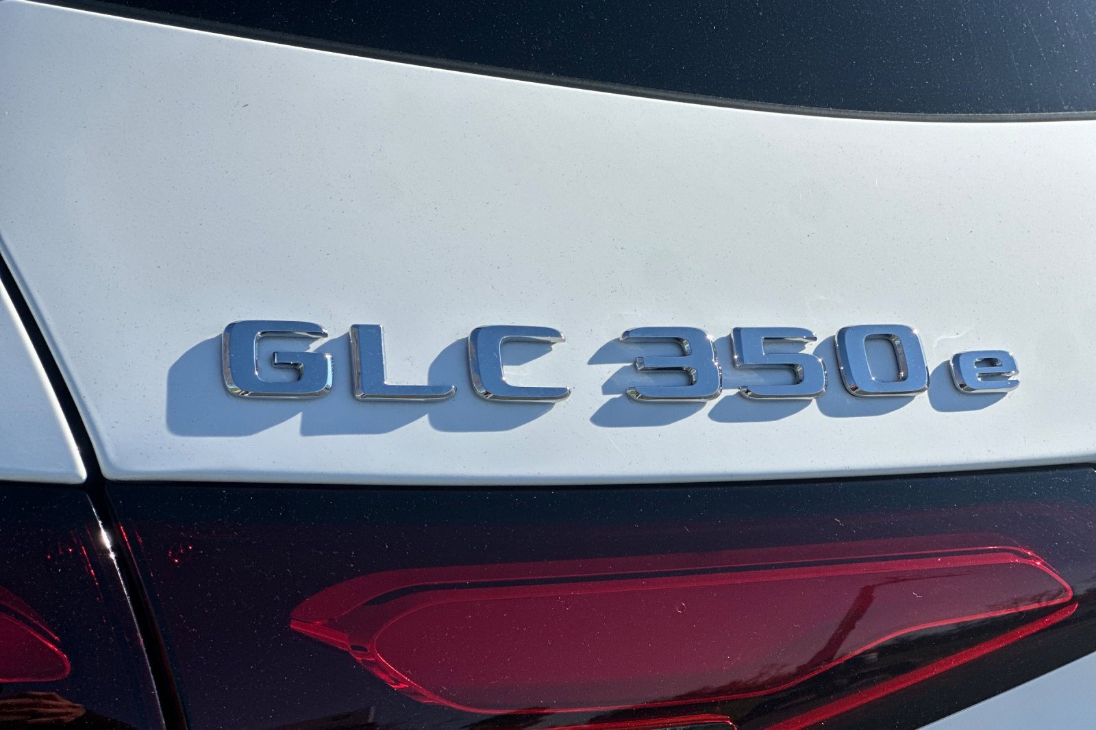 Used 2025 Mercedes-Benz GLC 350e 4MATIC image 38