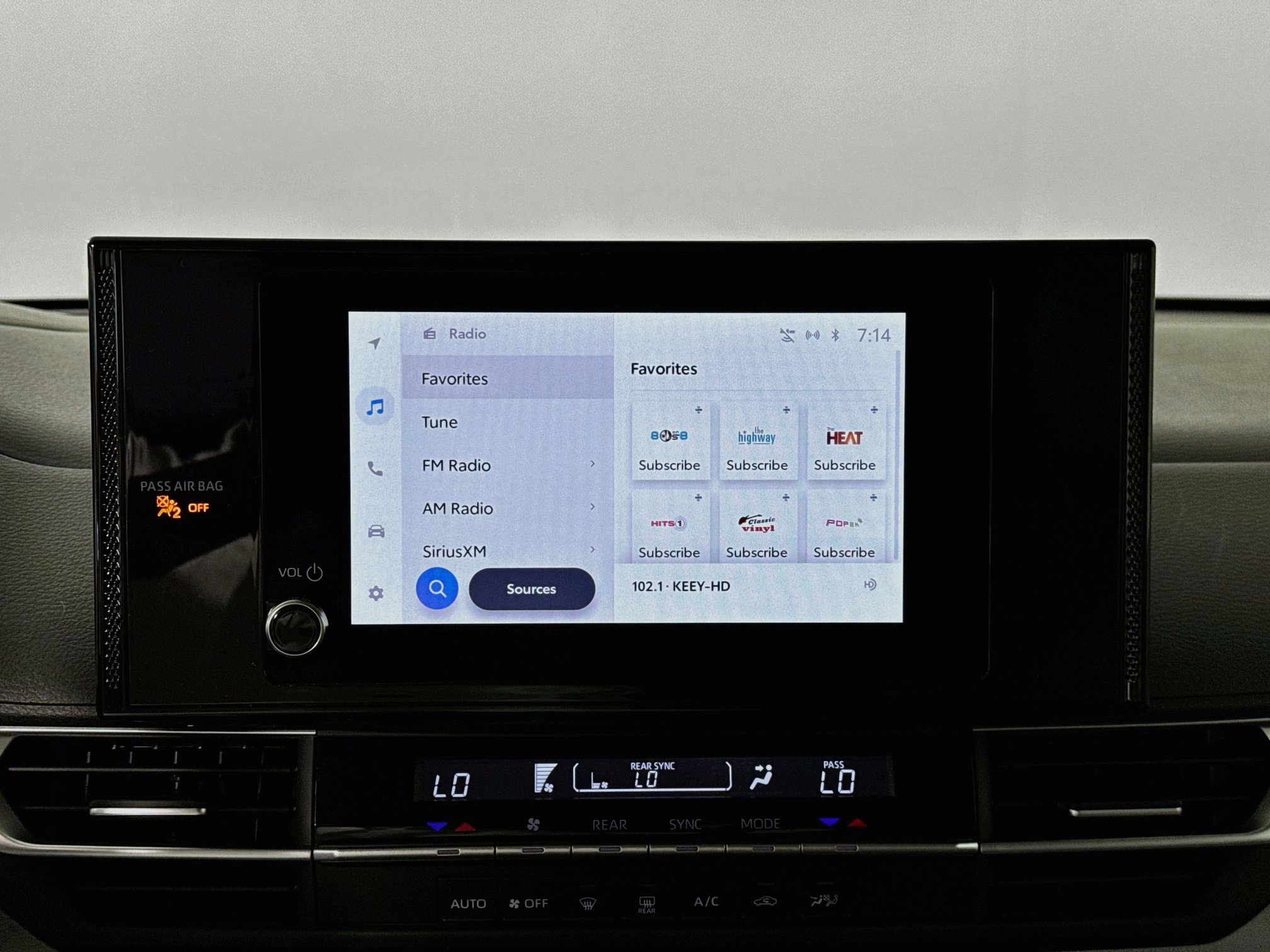 Certified 2025 Toyota Sienna LE FWD image 14