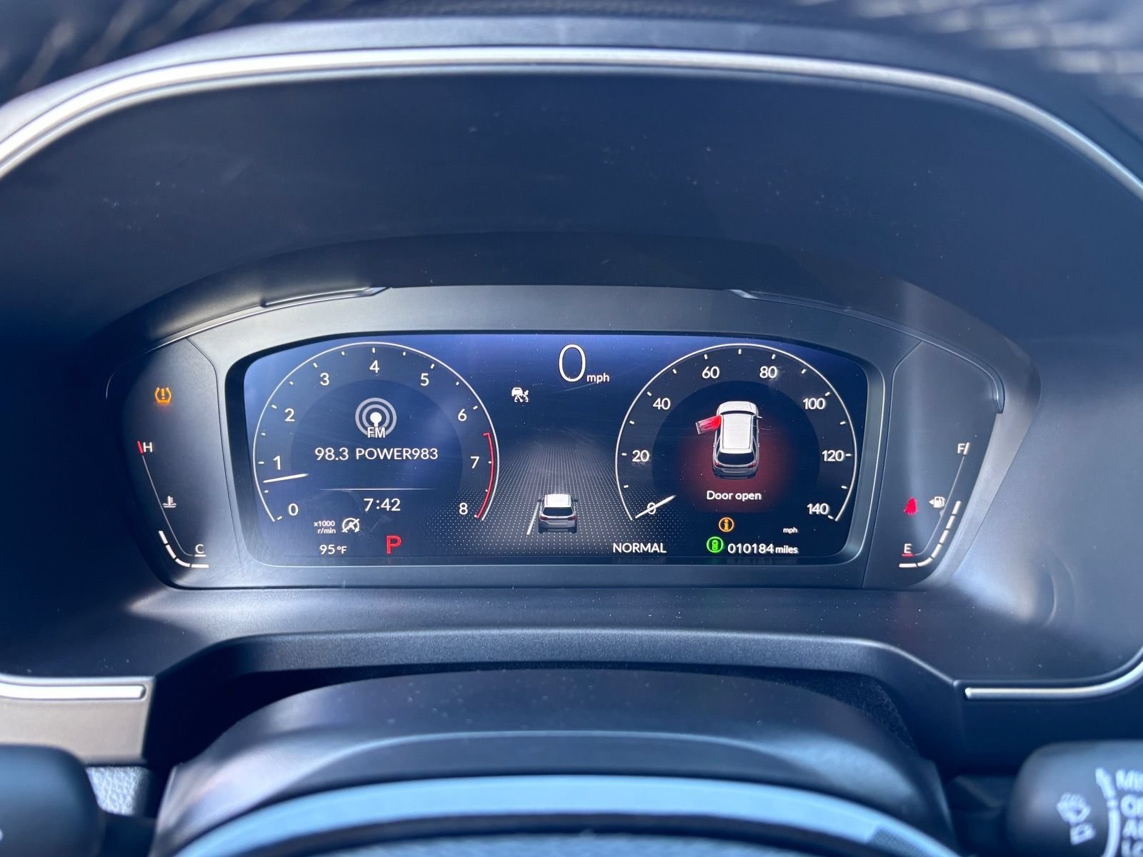Certified 2025 Honda Pilot Elite image 26