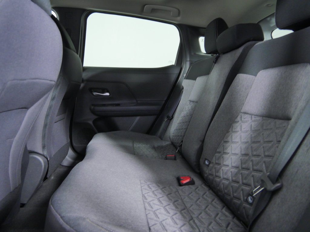 New 2027 Nissan Kicks SV AWD/4WD image 14
