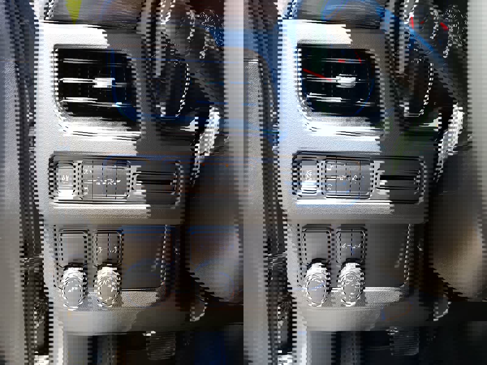 Used 2024 Chevrolet Tahoe LS image 27