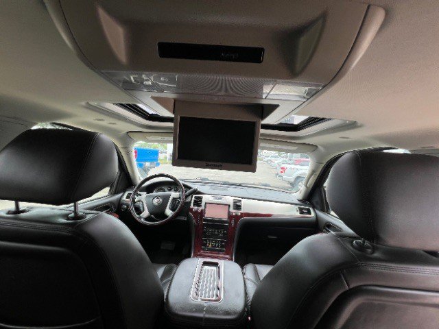 Used 2014 Cadillac Escalade ESV Luxury RWD image 27