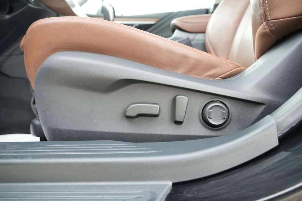 Used 2020 Subaru Outback Touring XT image 26