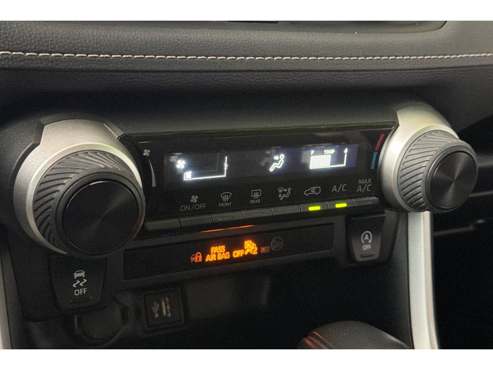 Certified 2025 Toyota RAV4 LE FWD image 22