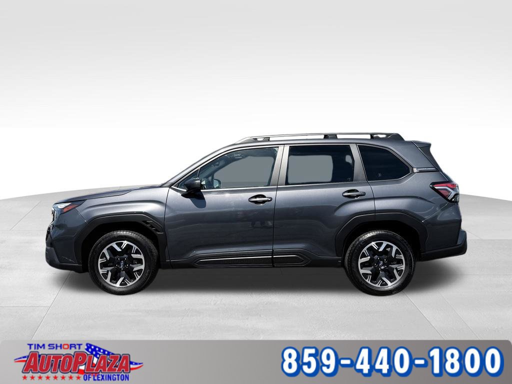 Used 2025 Subaru Forester Premium AWD/4WD image 11