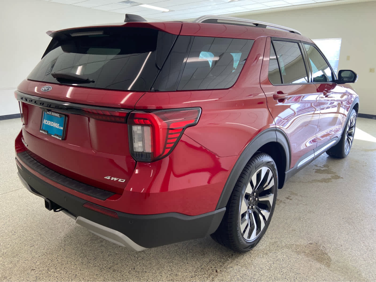 New 2026 Ford Explorer Platinum w/ LUX Leather Package image 5