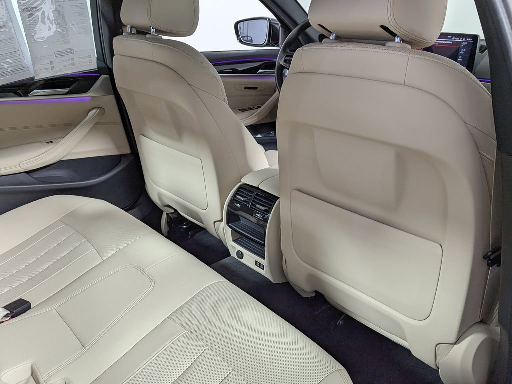 Certified 2022 BMW 530i xDrive w/ Convenience Package image 41