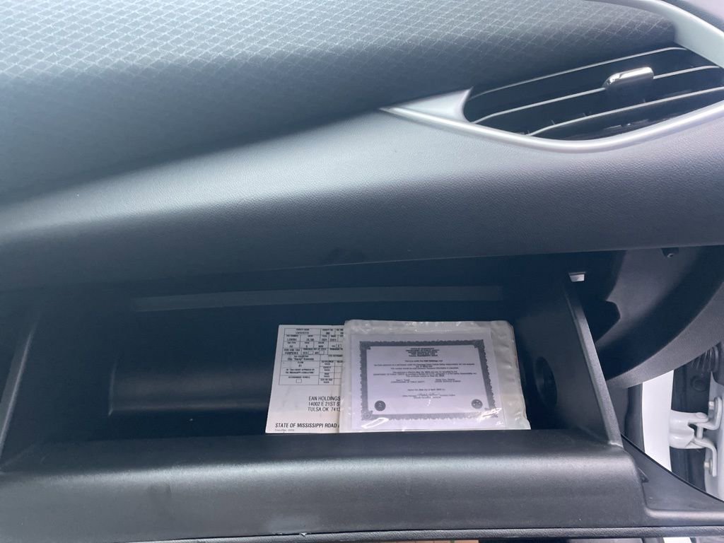 Certified 2024 Chevrolet Malibu LT image 28