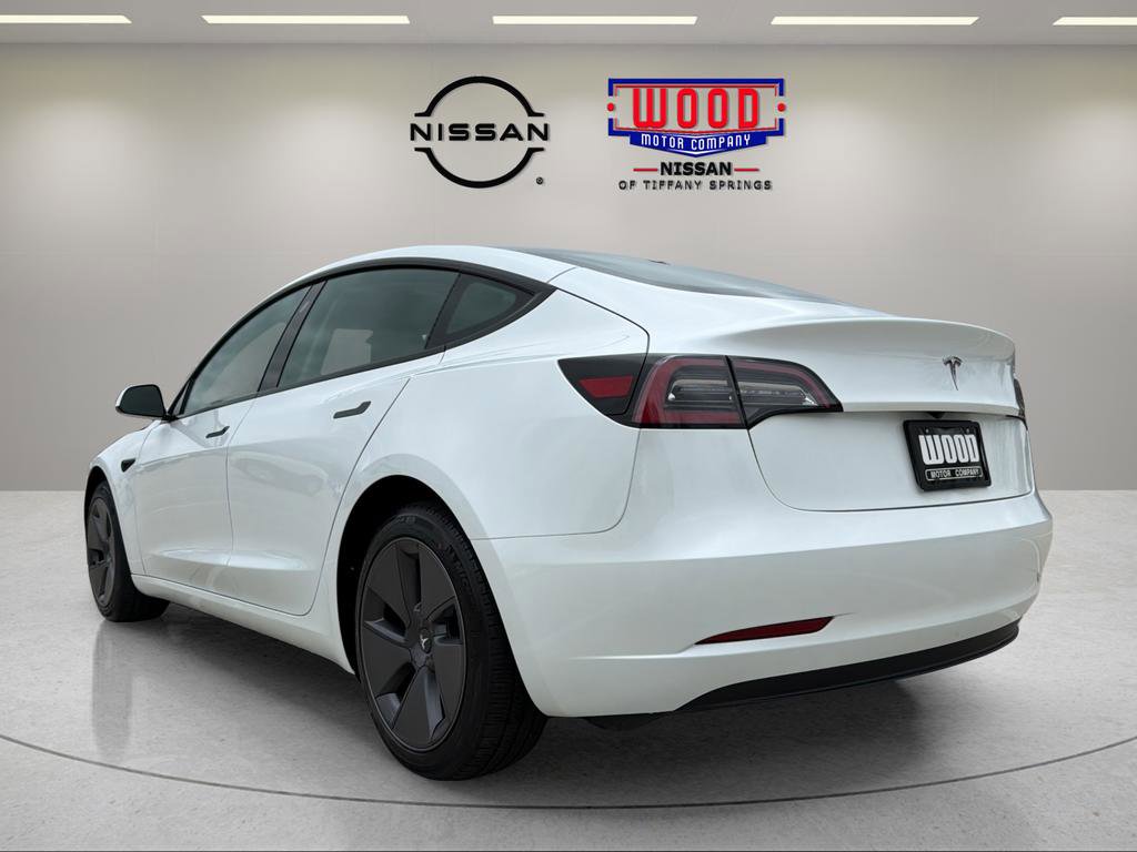Used 2023 Tesla Model 3 Standard Range image 4
