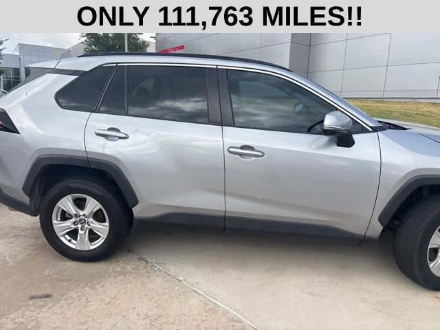 Used 2021 Toyota RAV4 XLE FWD video 2
