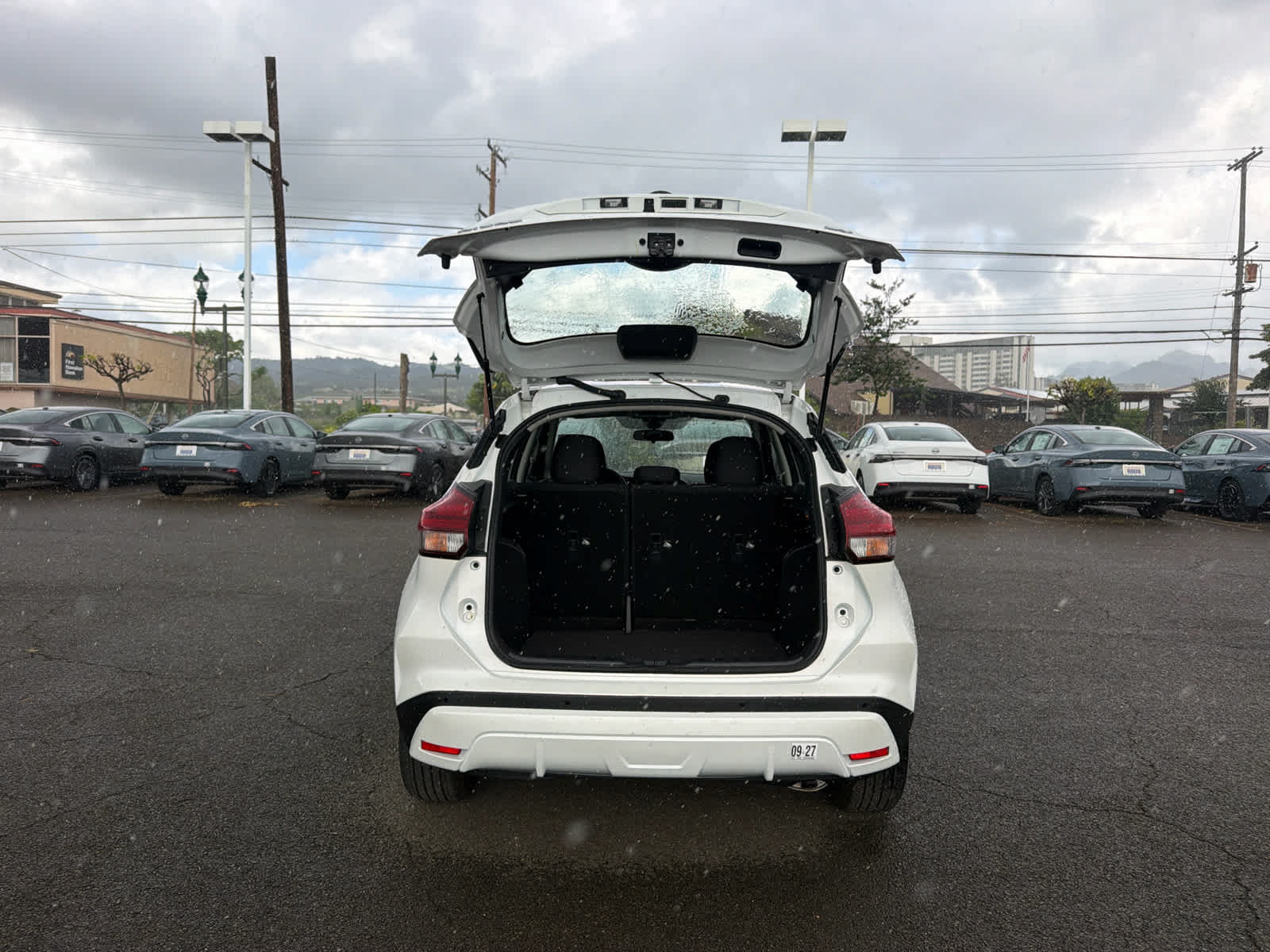 Certified 2023 Nissan Kicks SV FWD image 11