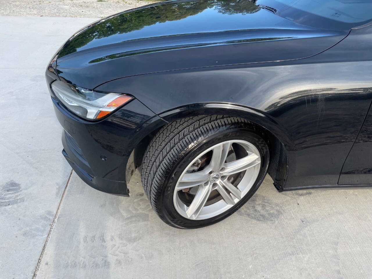 Used 2018 Volvo S90 T5 Momentum w/ Convenience Package AWD/4WD image 44