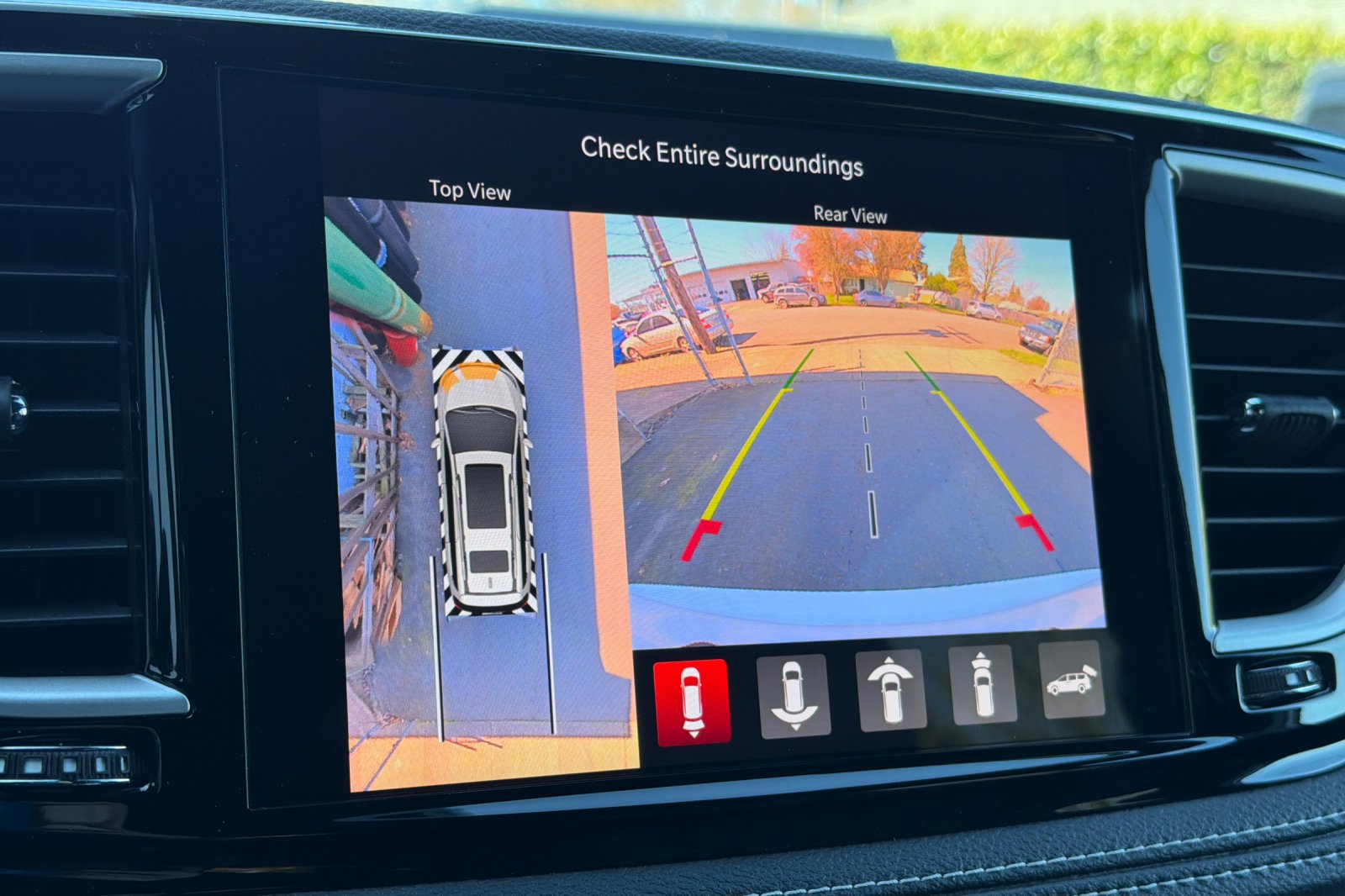 New 2026 Chrysler Pacifica Select AWD/4WD image 18