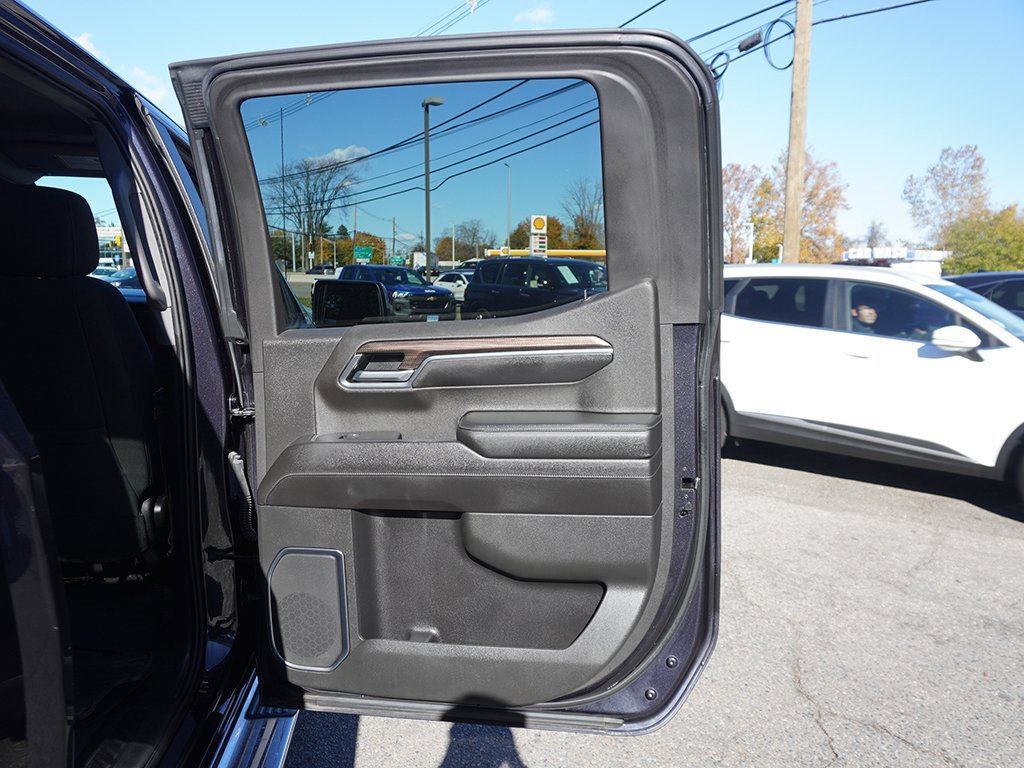 Used 2022 Chevrolet Silverado 1500 LT image 22