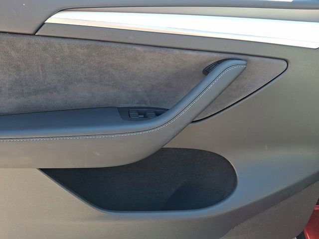 Used 2024 Tesla Model Y Performance image 14