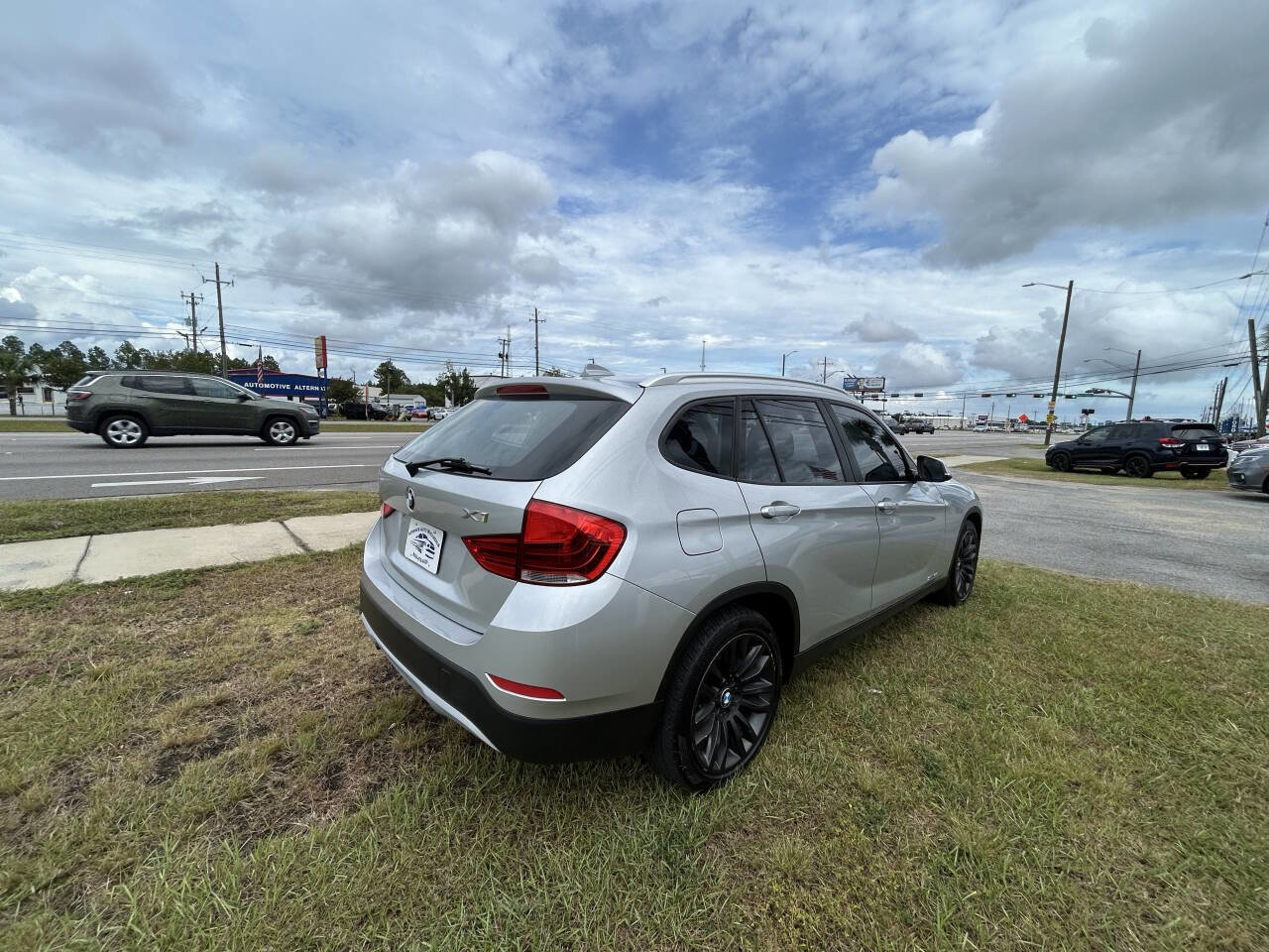 Used 2014 BMW X1 sDrive28i image 8