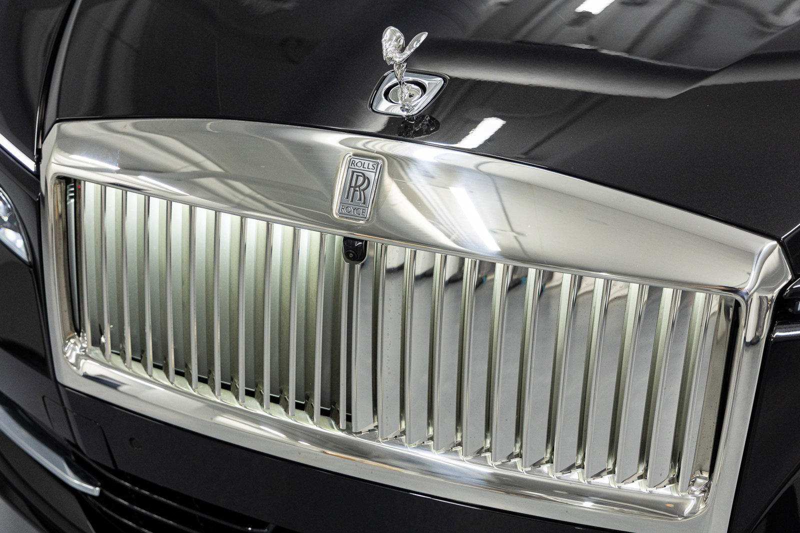 New 2026 Rolls-Royce Spectre image 8