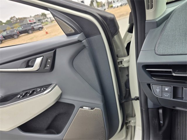 Used 2024 Kia EV6 Wind image 24