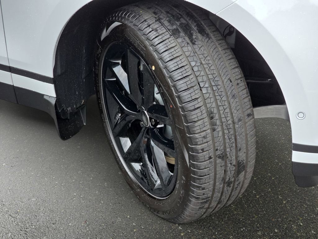 New 2026 Land Rover Range Rover Velar S image 34