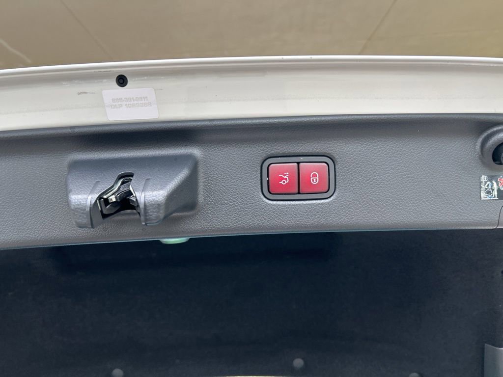 Used 2024 Mercedes-Benz S 580e 4MATIC Sedan w/ AMG Line image 44