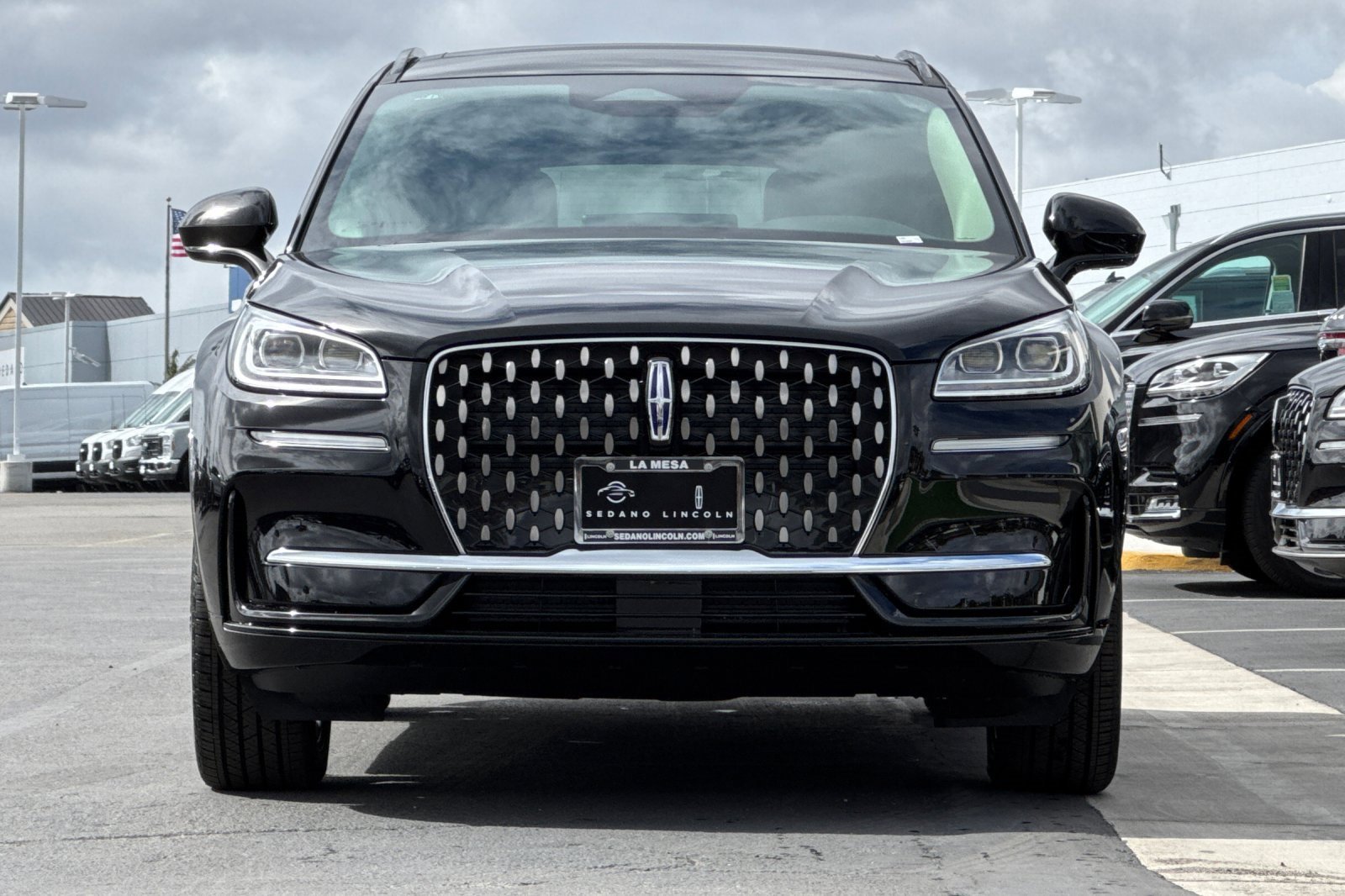 New 2025 Lincoln Corsair Grand Touring image 8