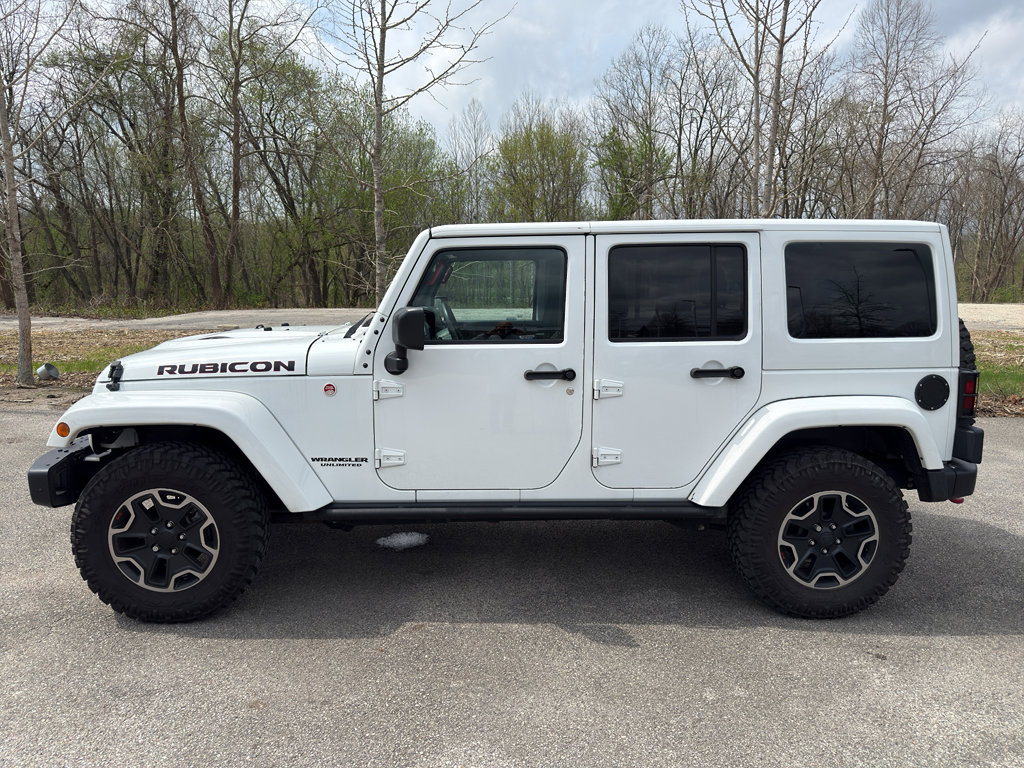 Used 2016 Jeep Wrangler Unlimited Rubicon image 2