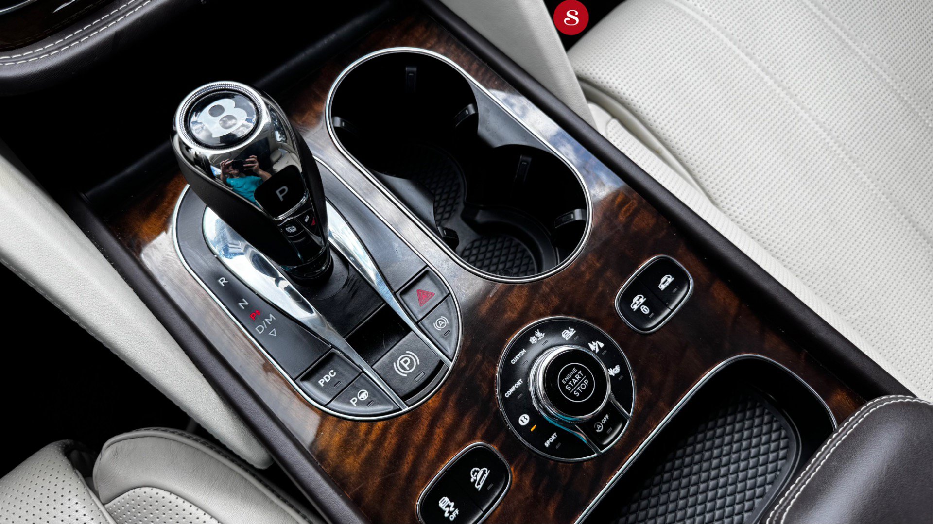 Used 2022 Bentley Bentayga Speed AWD/4WD image 16