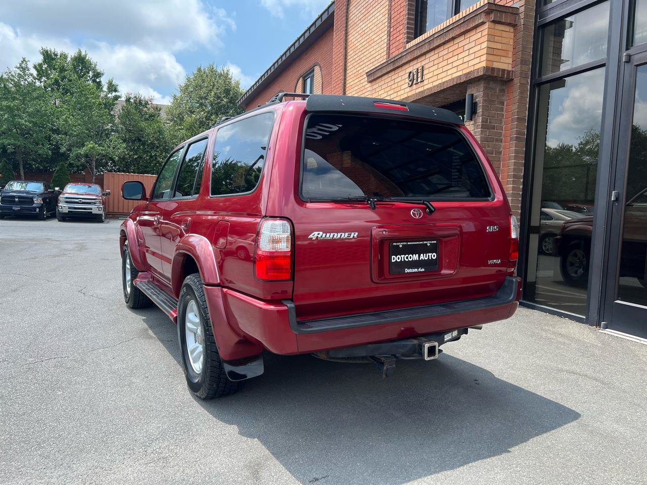 Used 2002 Toyota 4Runner SR5 RWD image 5