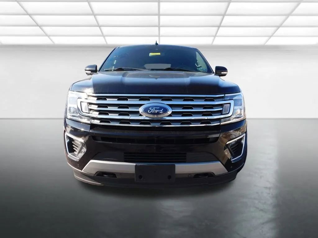 Used 2021 Ford Expedition Limited image 3