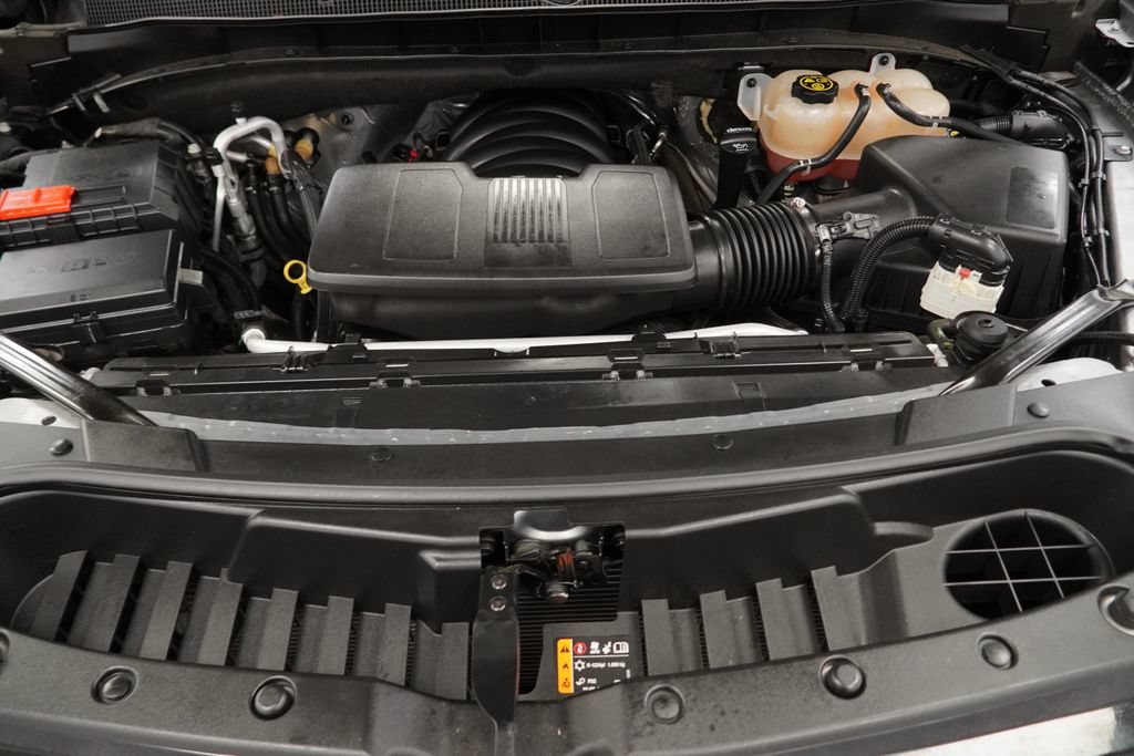 Used 2023 Chevrolet Suburban High Country AWD/4WD image 43
