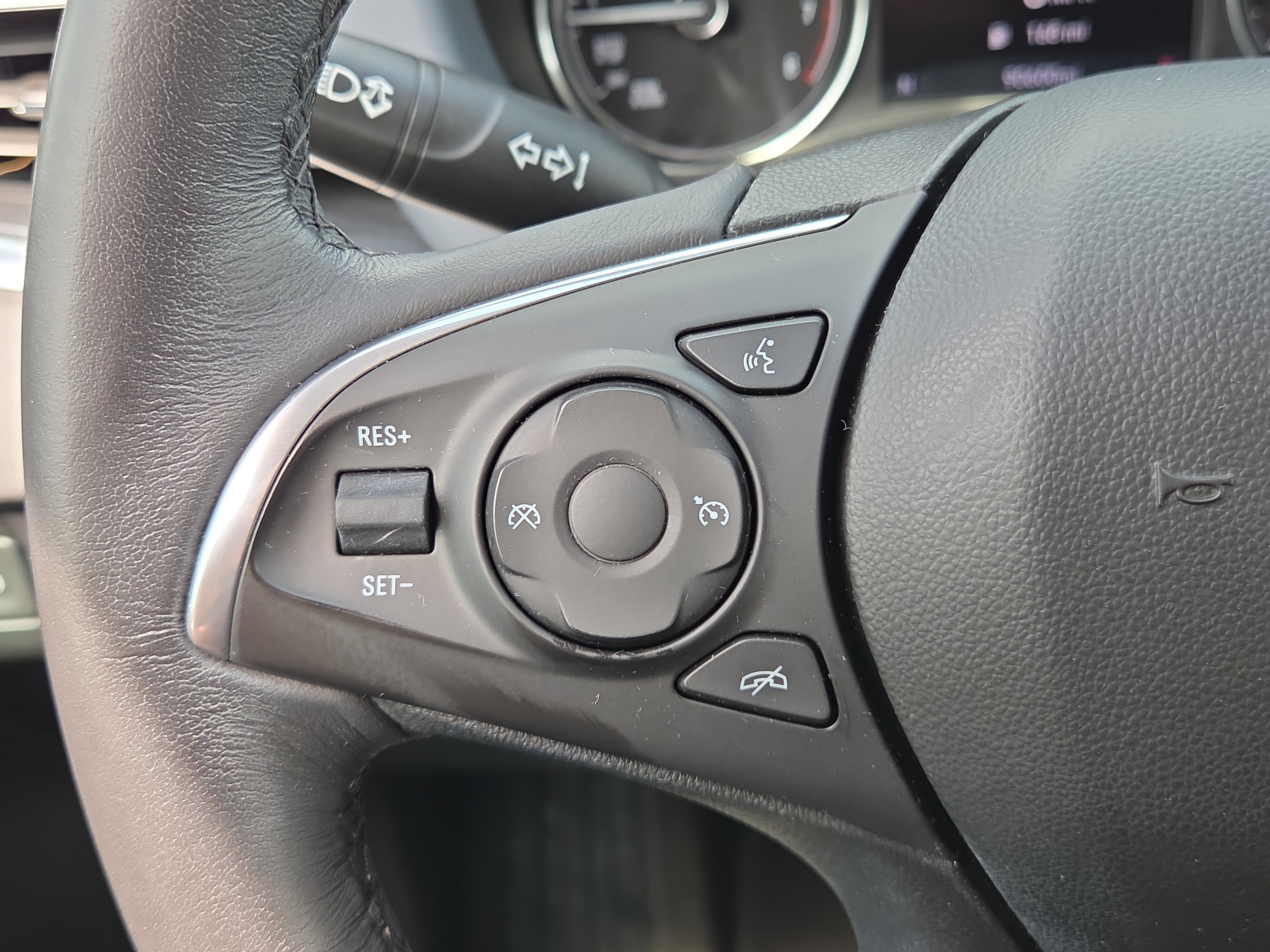 Used 2021 Buick Enclave Preferred image 21