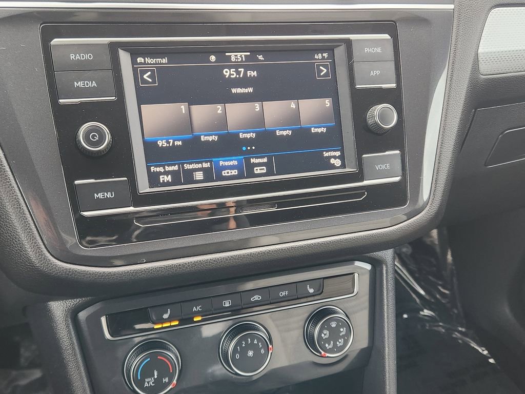 Used 2022 Volkswagen Tiguan S image 20