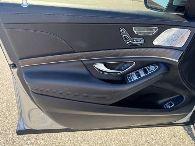 Used 2019 Mercedes-Benz S 450 Sedan image 13