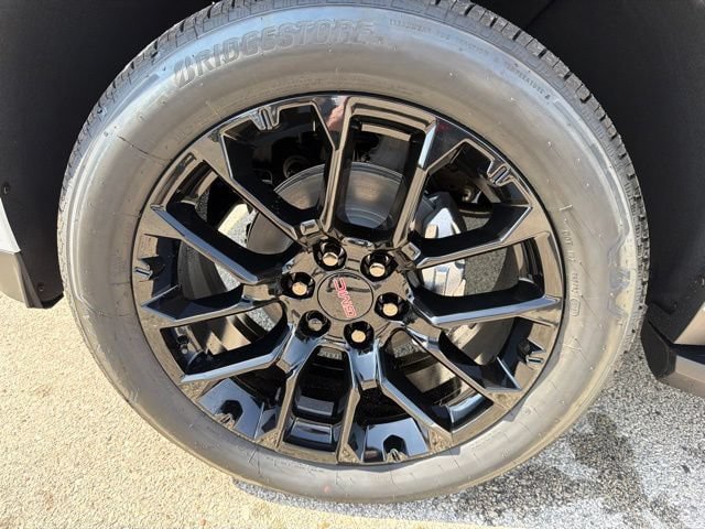New 2026 GMC Yukon XL Denali w/ Advanced Technology Package AWD/4WD image 8