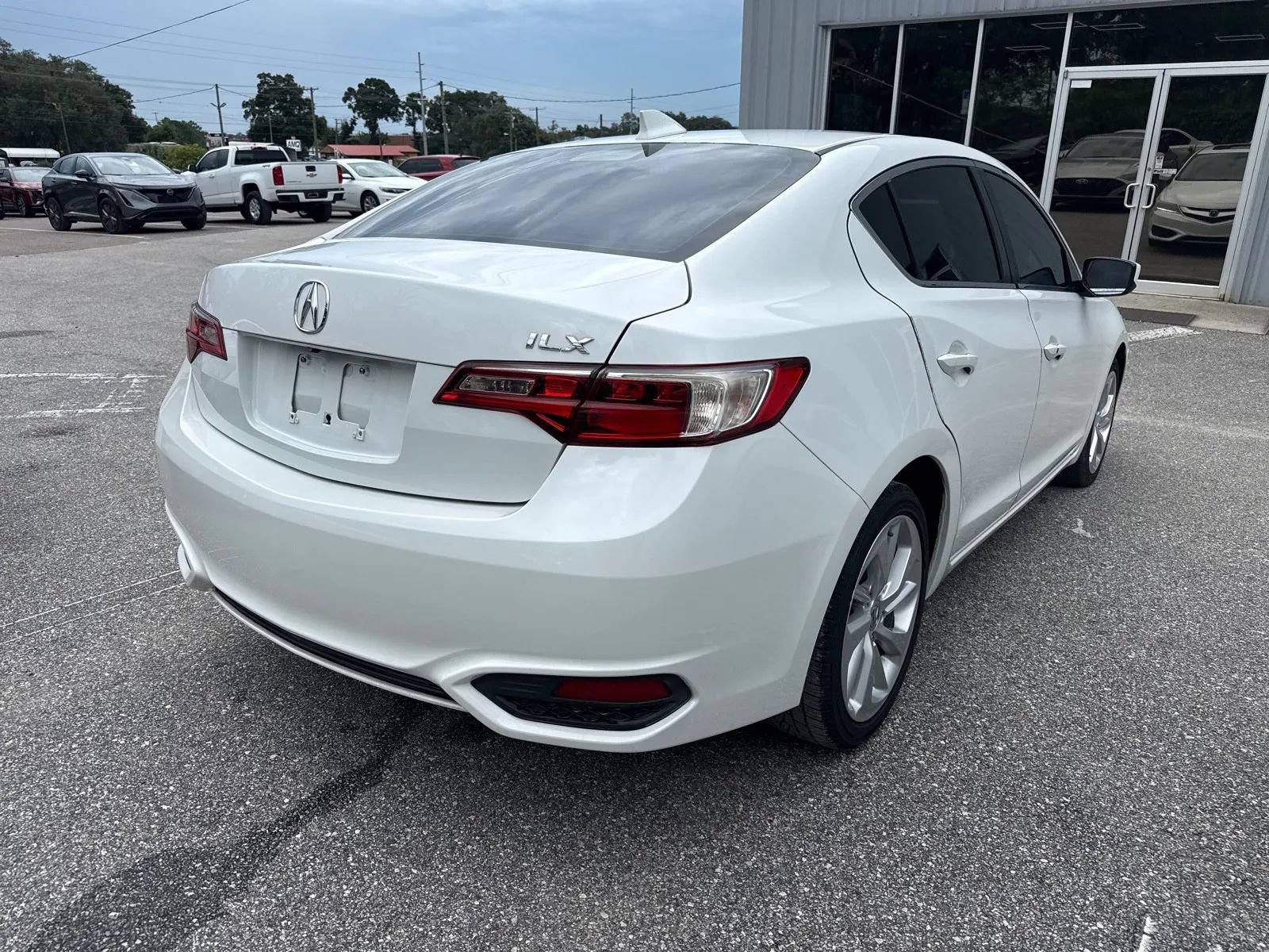 Used 2017 Acura ILX FWD image 7