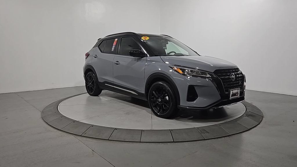 Used 2024 Nissan Kicks SR FWD image 8