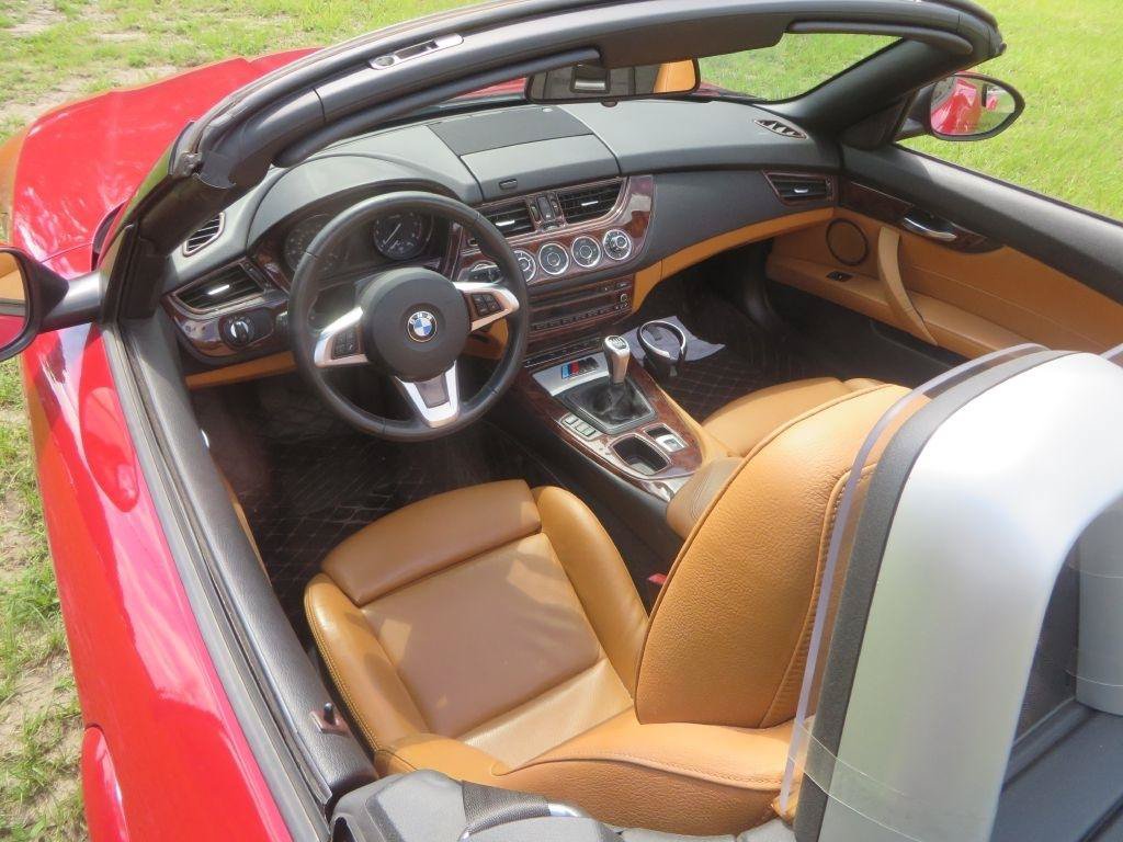 Used 2014 BMW Z4 sDrive28i RWD image 13