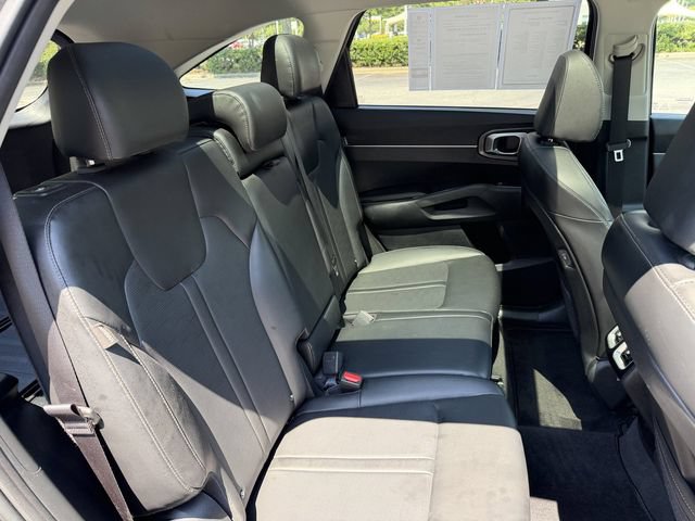 Used 2024 Kia Sorento S w/ Panoramic Sunroof Package FWD image 31