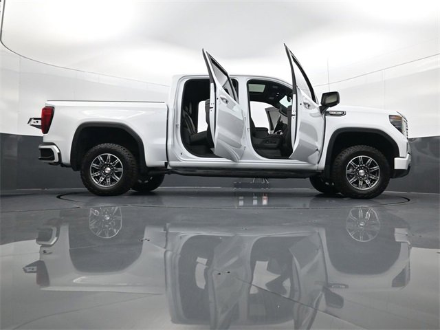 Used 2024 GMC Sierra 1500 AT4 w/ Technology Package image 33