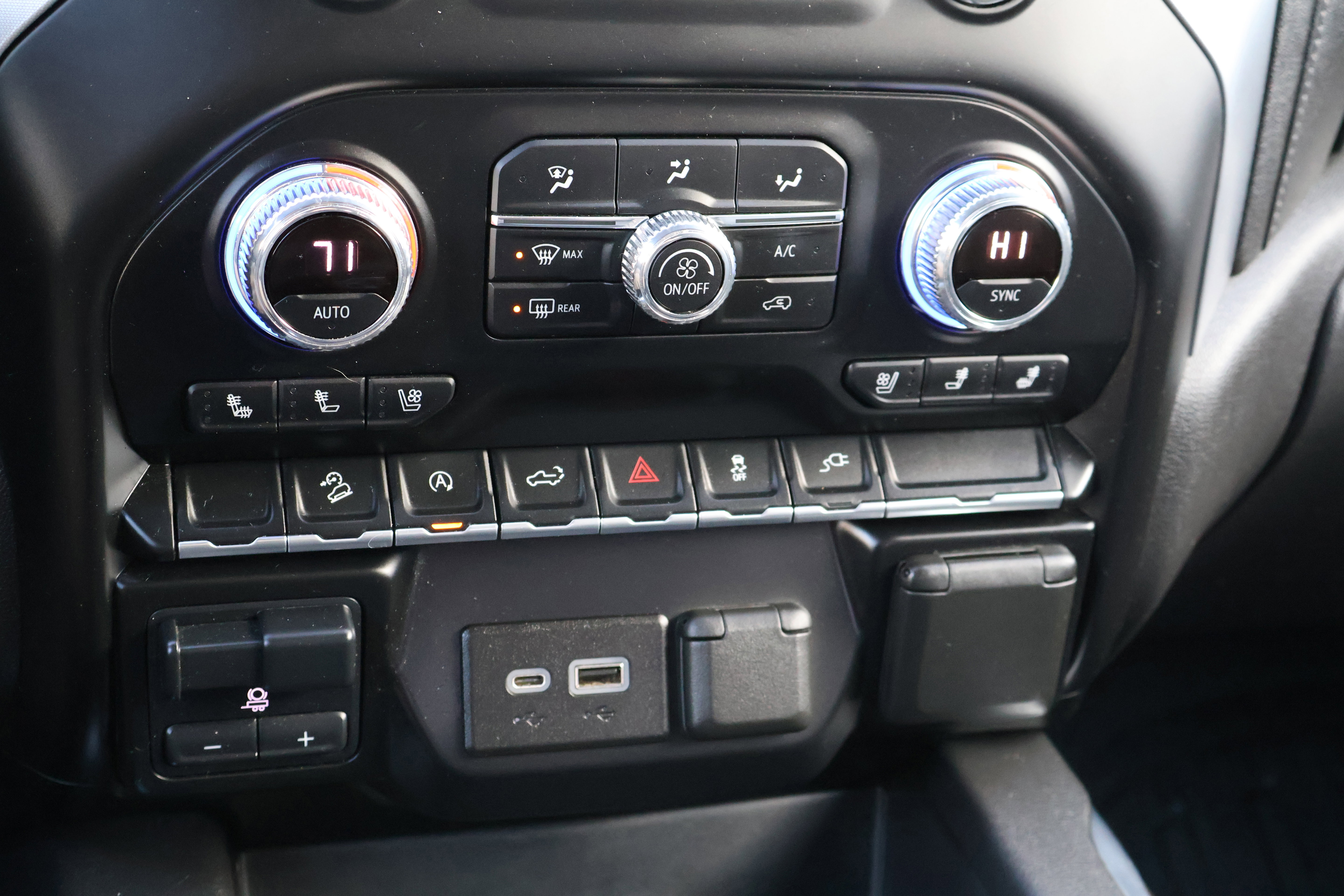 Used 2021 GMC Sierra 1500 SLT image 30