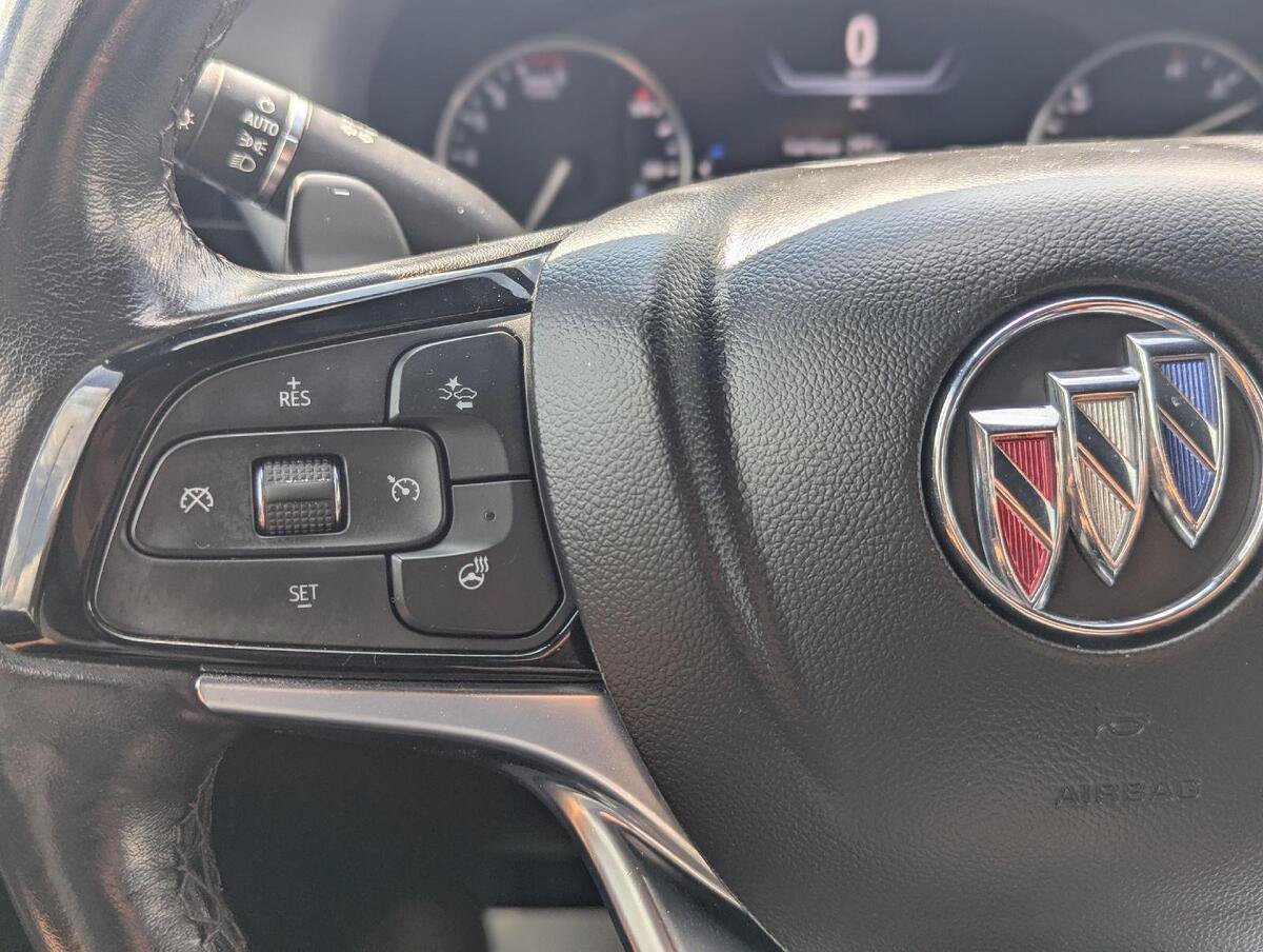 Used 2022 Buick Enclave Premium FWD image 21