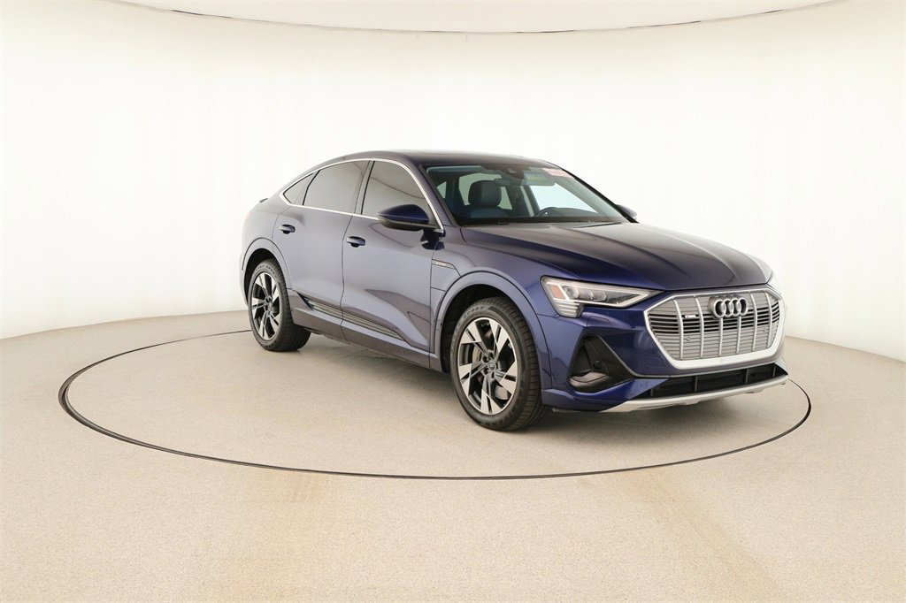 Certified 2022 Audi e-tron Premium image 10