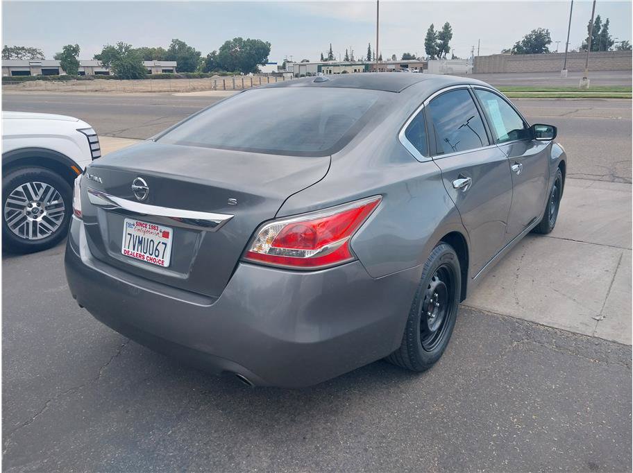 Used 2015 Nissan Altima 2.5 S w/ Power Driver Seat Package FWD image 4