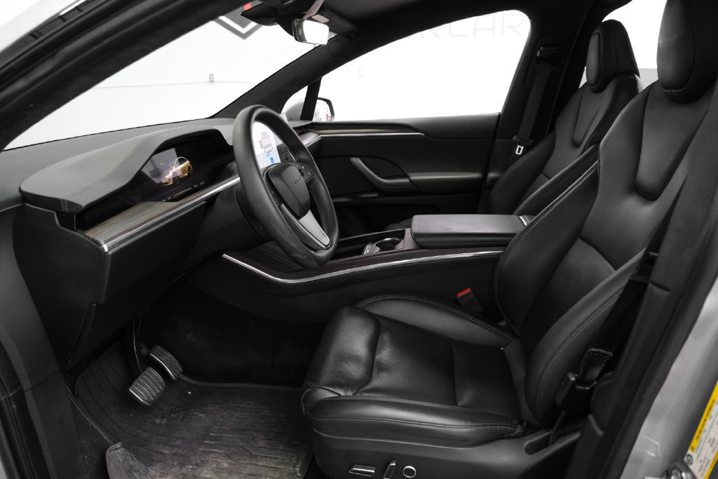 Used 2024 Tesla Model X AWD/4WD image 4
